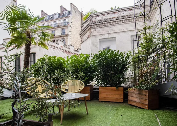 Hotel Des Batignolles Paris